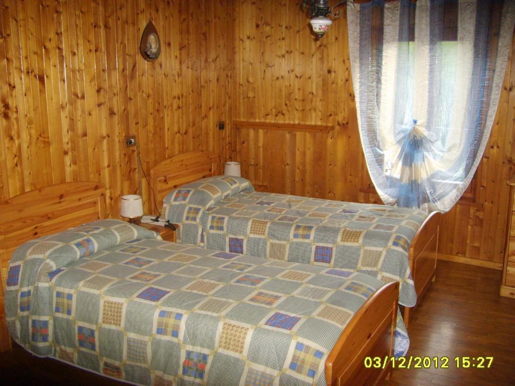 Antico Albergo Sant'Antonio Fonzaso Oda fotoğraf