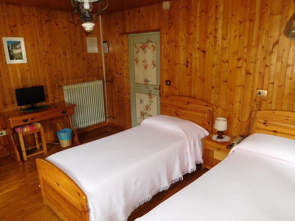 Antico Albergo Sant'Antonio Fonzaso Dış mekan fotoğraf
