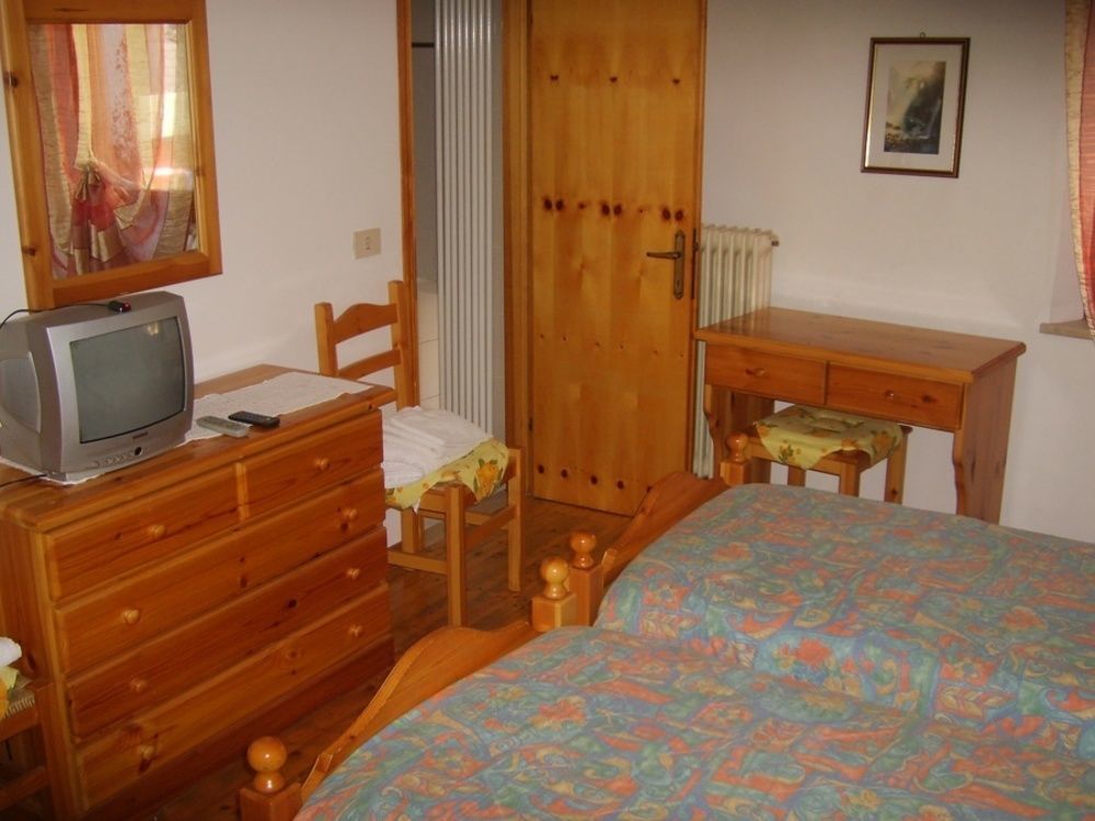 Antico Albergo Sant'Antonio Fonzaso Dış mekan fotoğraf