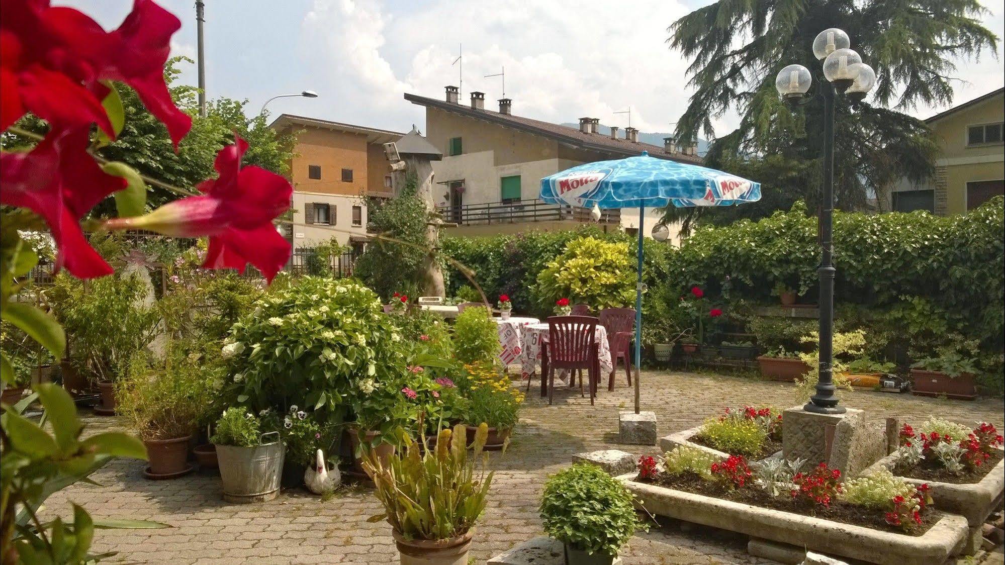 Antico Albergo Sant'Antonio Fonzaso Dış mekan fotoğraf
